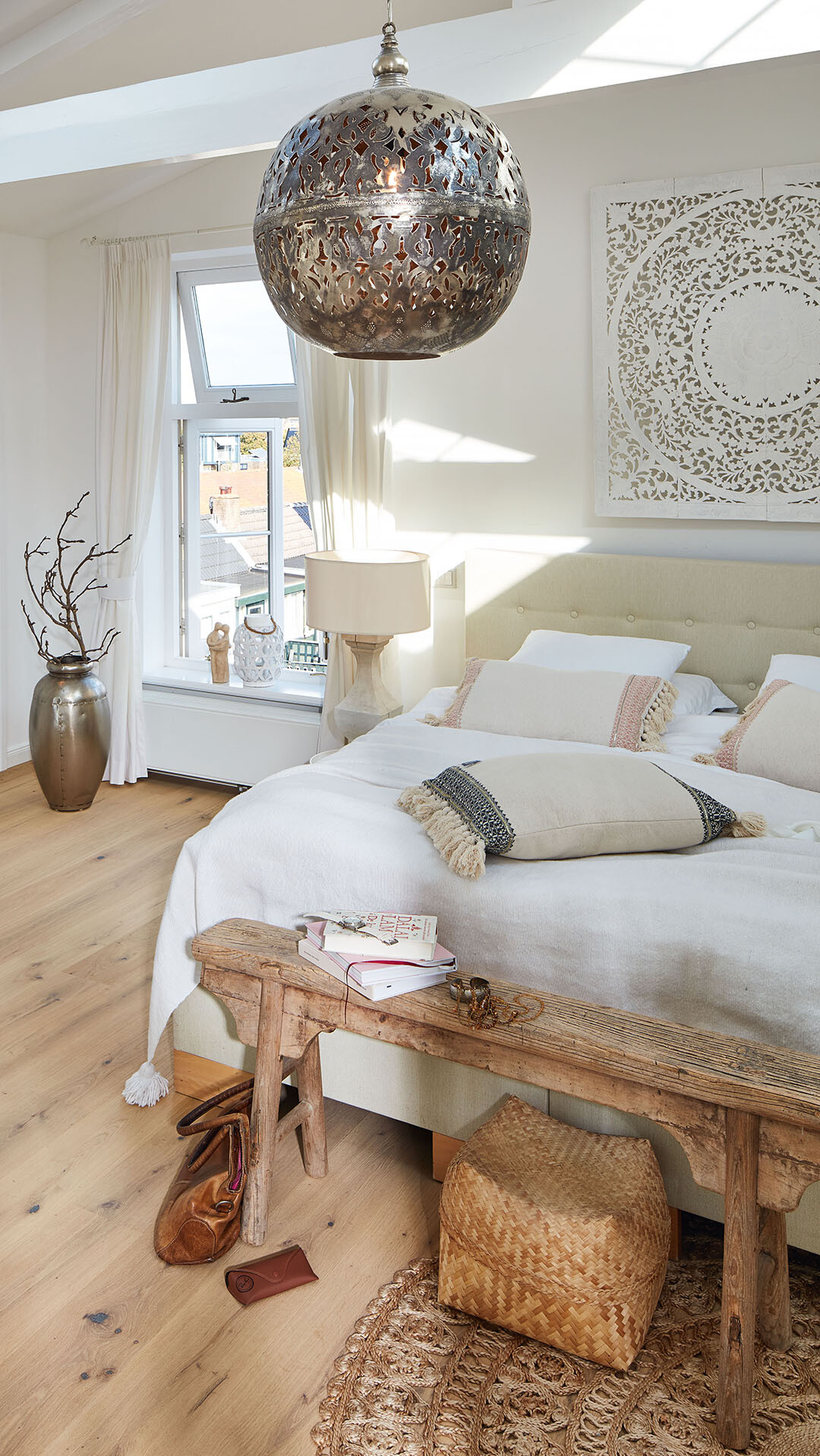 Einrichtungsträume aus 1001 Nacht Natürlicher Parkettboden im orientalisch angehauchten Schlafzimmer